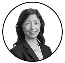 Headshot image of Yoshie Phillips, CFA