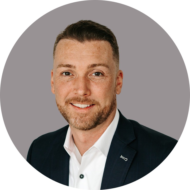 Headshot of Mark Collins