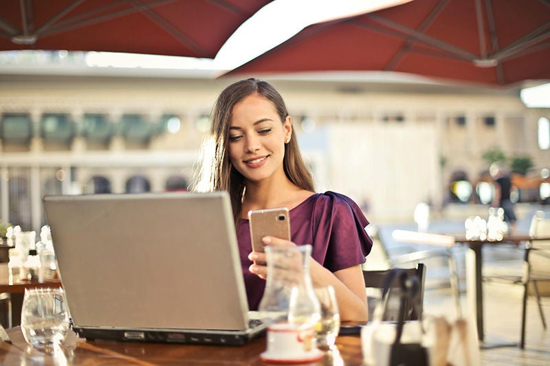 lady on laptop